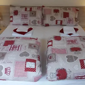 https://la-casa-di-fernanda.hotelinveneto.com