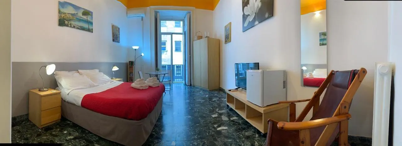 Bed and Breakfast La Tela Bianca Neapel 0*,  Italien
